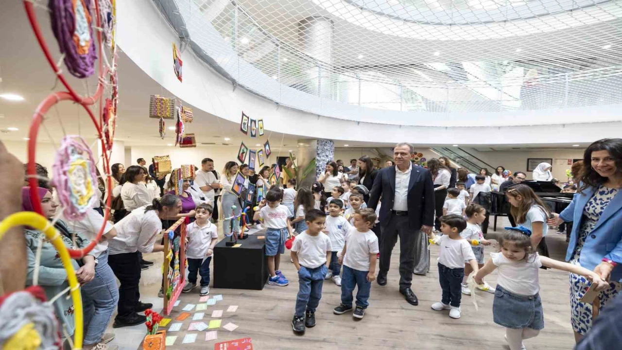 Mersinde Tükenmeyen Sevgiler, Dönüşen Eserler Sergisi açıldı