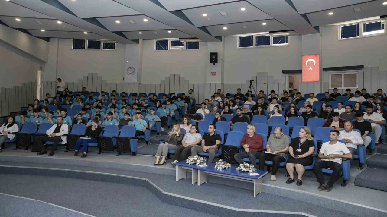 Mersinde Yeşil Dönüşüm paneli düzenlendi