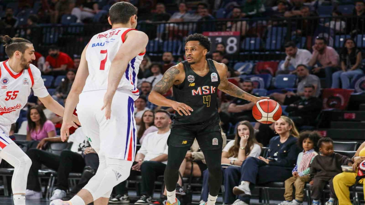 MSK deplasmandan galibiyetle döndü