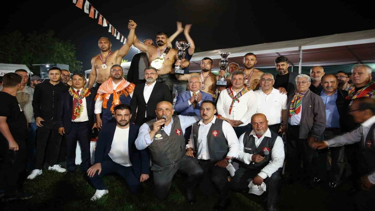 Serikte Başpehlivan Cengizhan Şimşek oldu