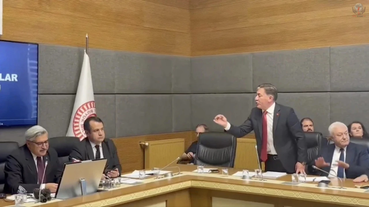 TBMM Dijital Mecralar Komisyonu toplantısında gerginlik