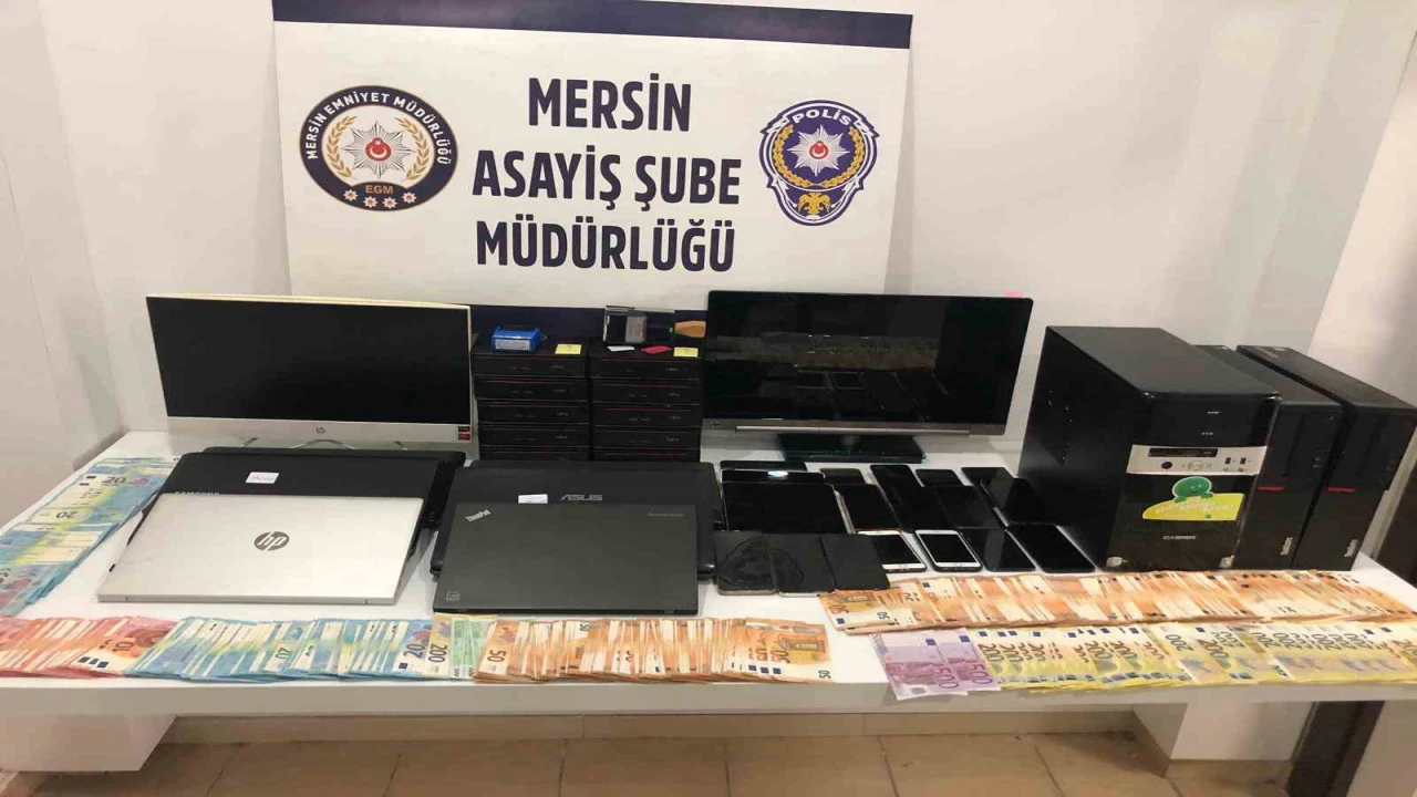 Türkiyede çağrı merkezi kurup Almanları dolandırmışlar: 10 gözaltı