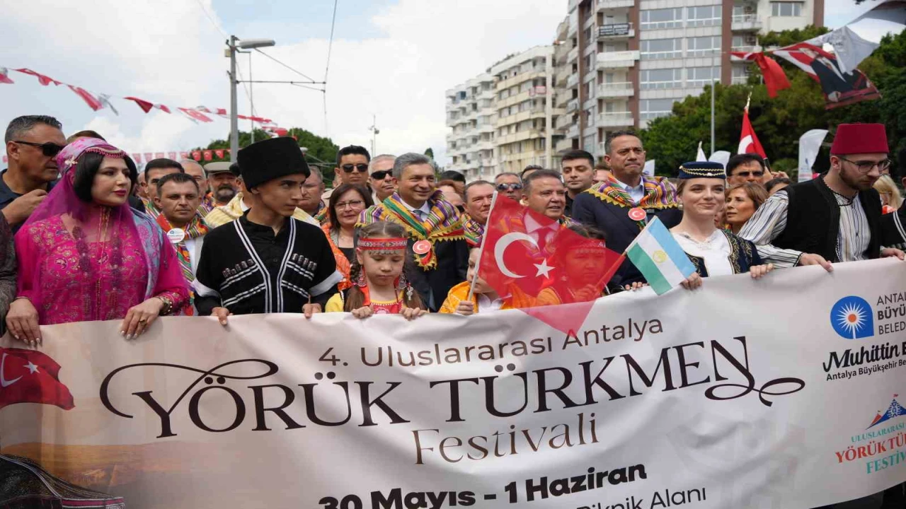 Uluslararası Yörük Türkmen Festivali ‘Yörük Göçüyle açıldı, Antalya renk cümbüşüne döndü