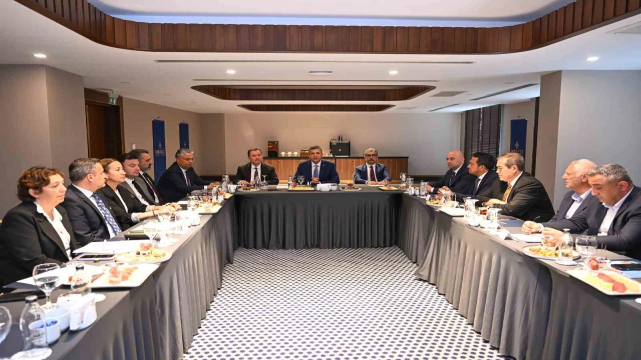 Vali Şahin: Turizm faaliyetleri yangına dayanıklı şartlarda sağlanacak