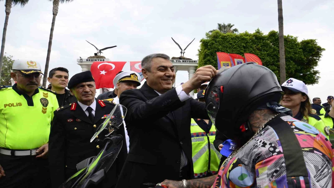 Vali Toros: Trafiğin, hepimizin ortak sorumluluğu olduğunu bilmeliyiz