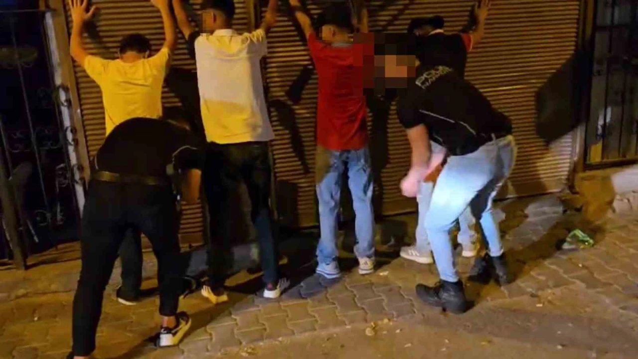 Adanada Narkoalan uygulaması, uyuşturucu kullanan 63 şahıs yakalandı