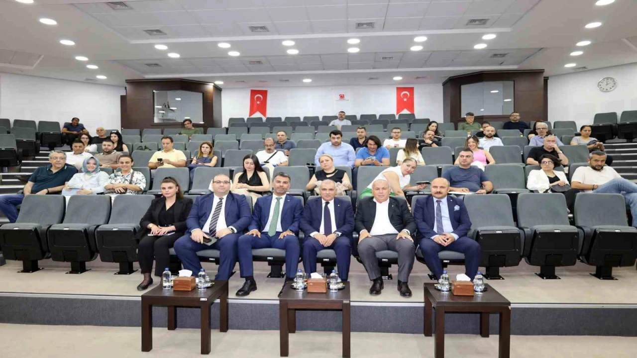 ADASO Meclis Başkanı Uçurum: İhracat Türkiyenin en önemli çıkış kapısıdır