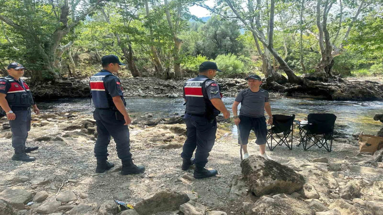 Akdenizde yangın alarmı, Aksekide jandarma devriyeleri sıklaştırdı