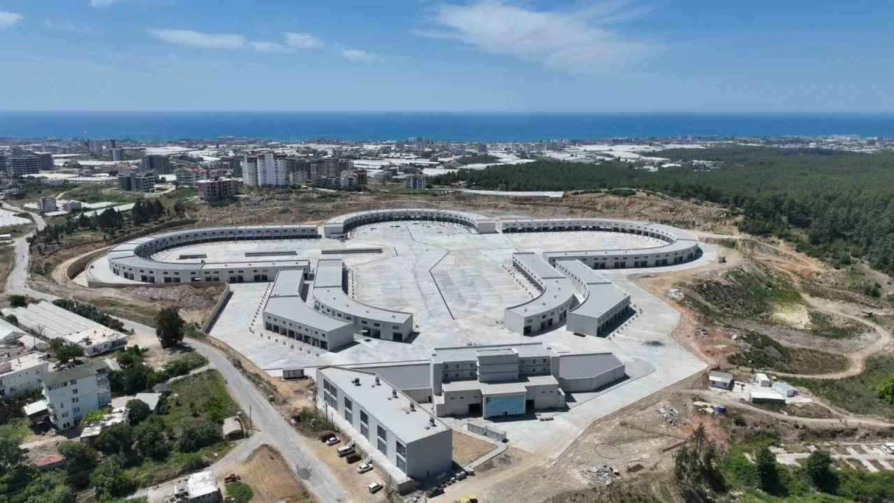 Alanya Toptancı Halinde sona yaklaşıldı