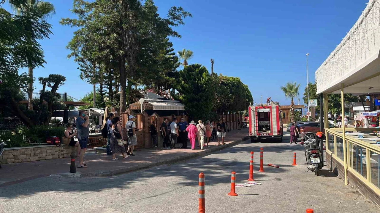 Alanyada otelin kazan dairesindeki yangın korkuttu