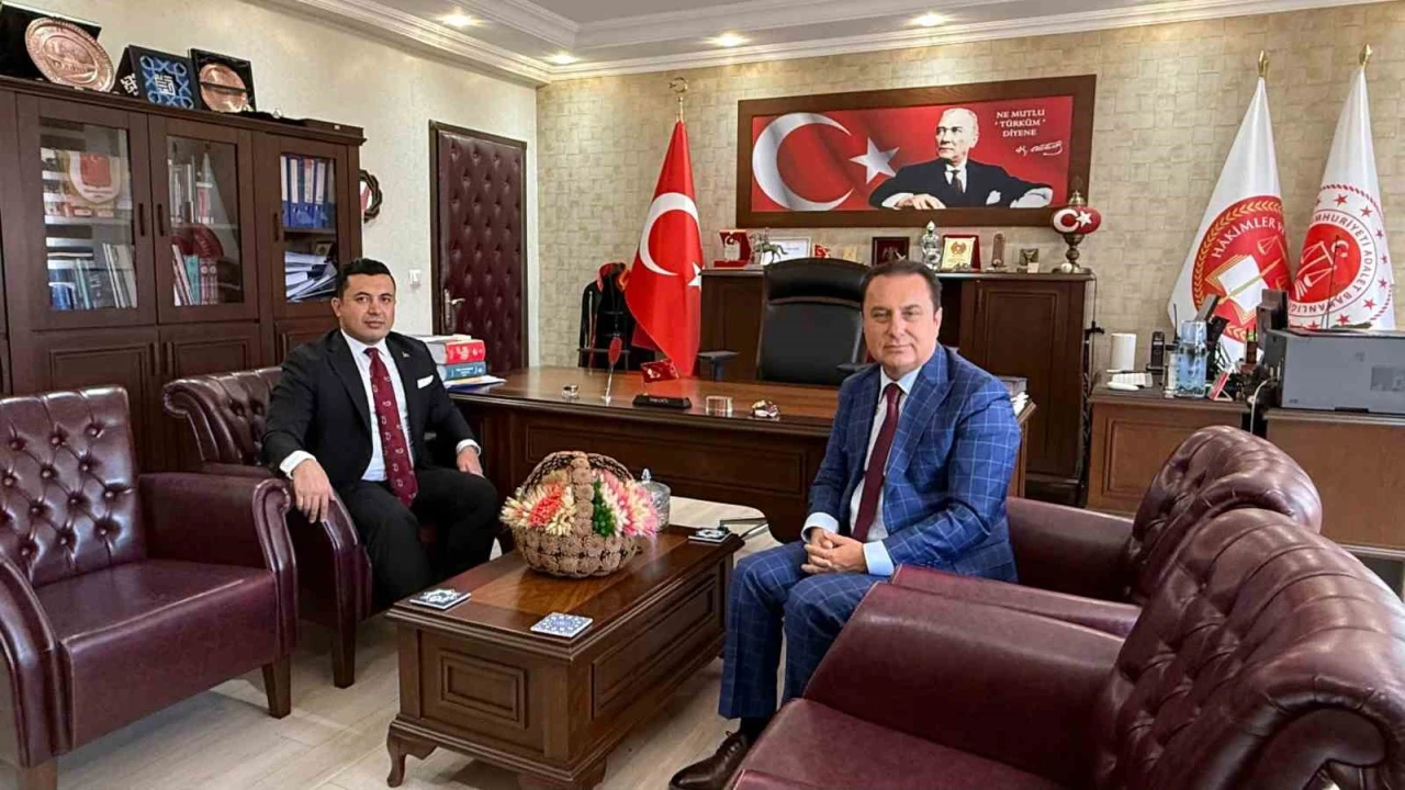 Anamur Kaymakamı Bozdemir, Başsavcı Çatlıyla vedalaştı