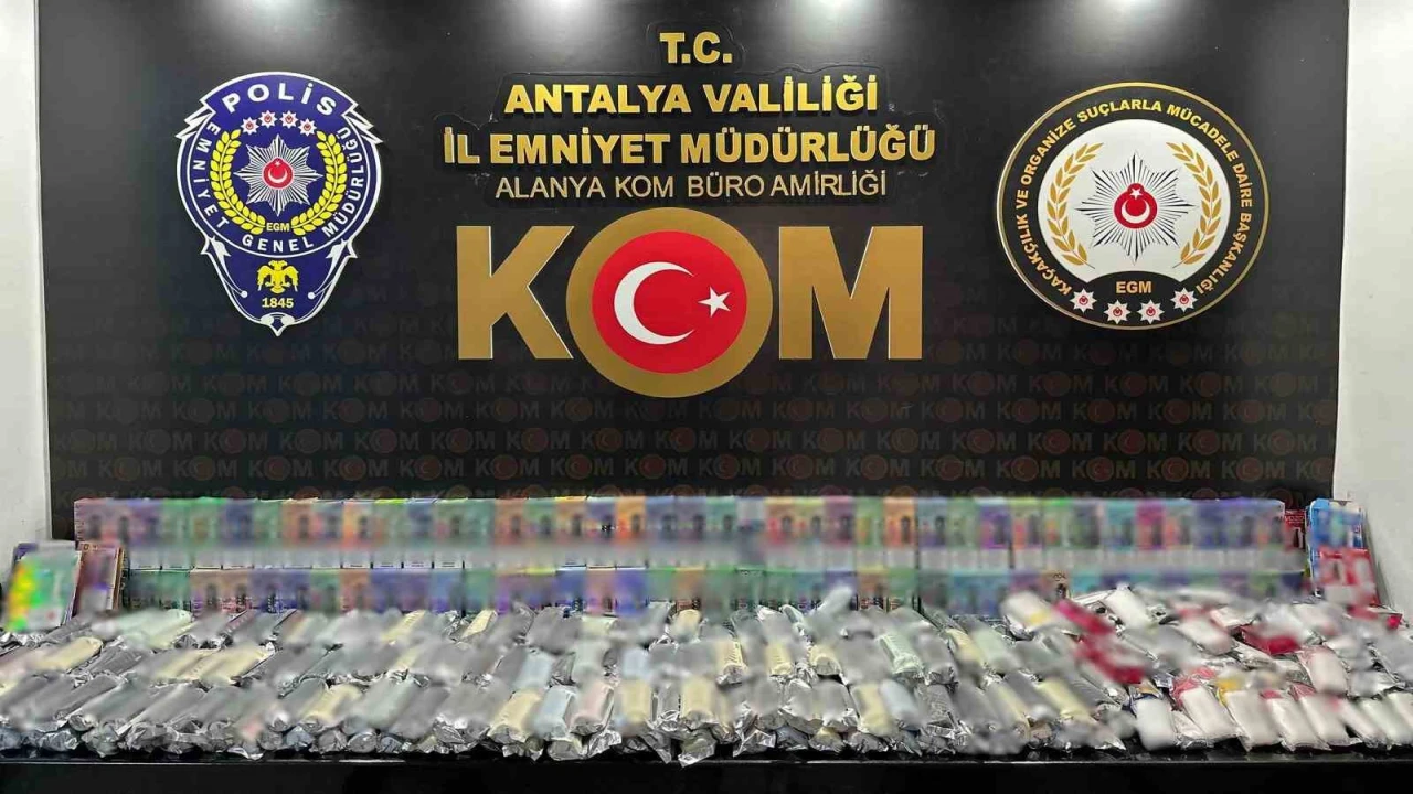 Antalyada 1 haftada 8 şüpheliye adli işlem yapıldı 2 firari yakalandı