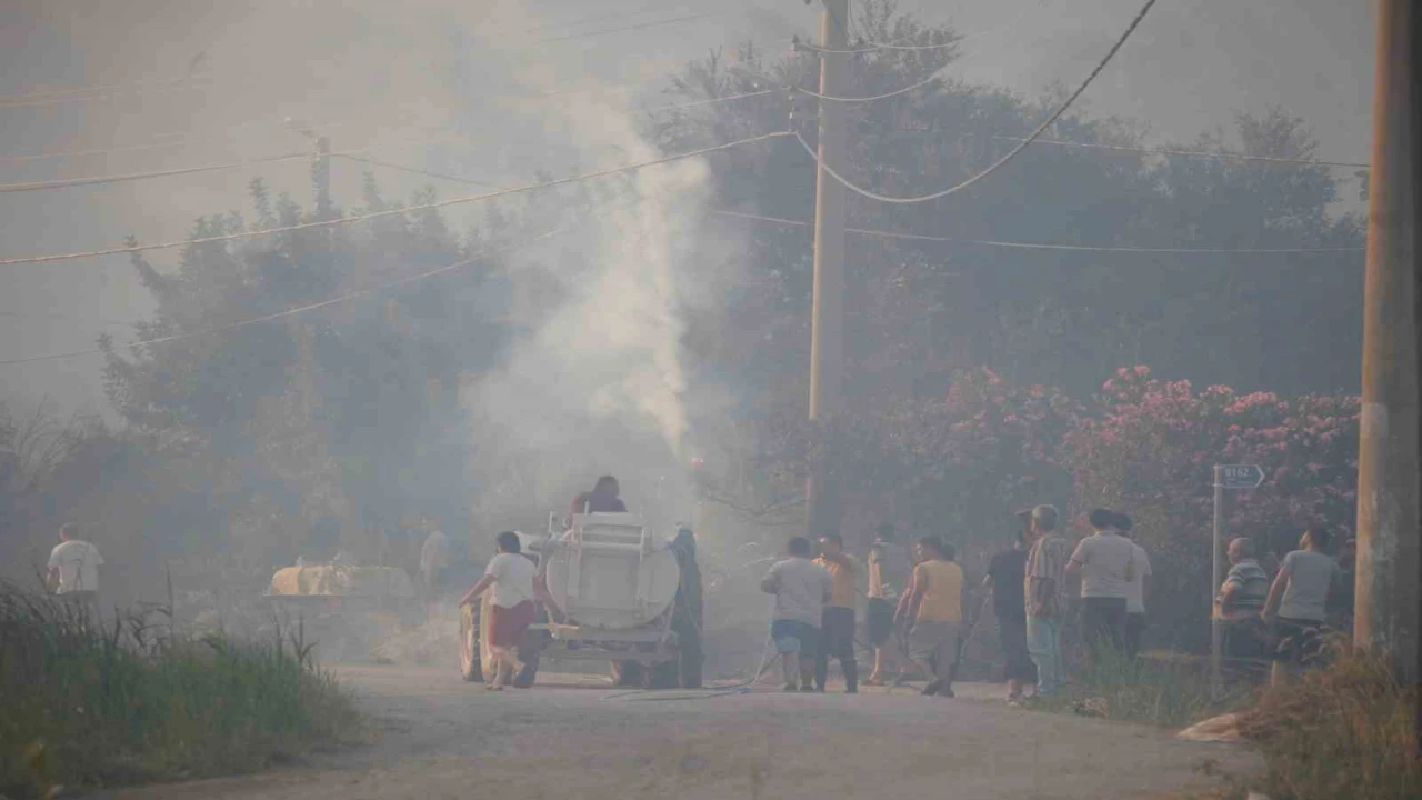 Antalyada iki noktada çıkan orman yangını kontrol altına alındı