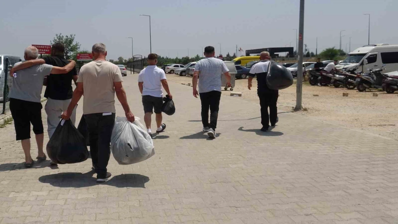 Antalyada infaz düzenlemesiyle tahliyeler başladı, bayram sevinci ikiye katlandı