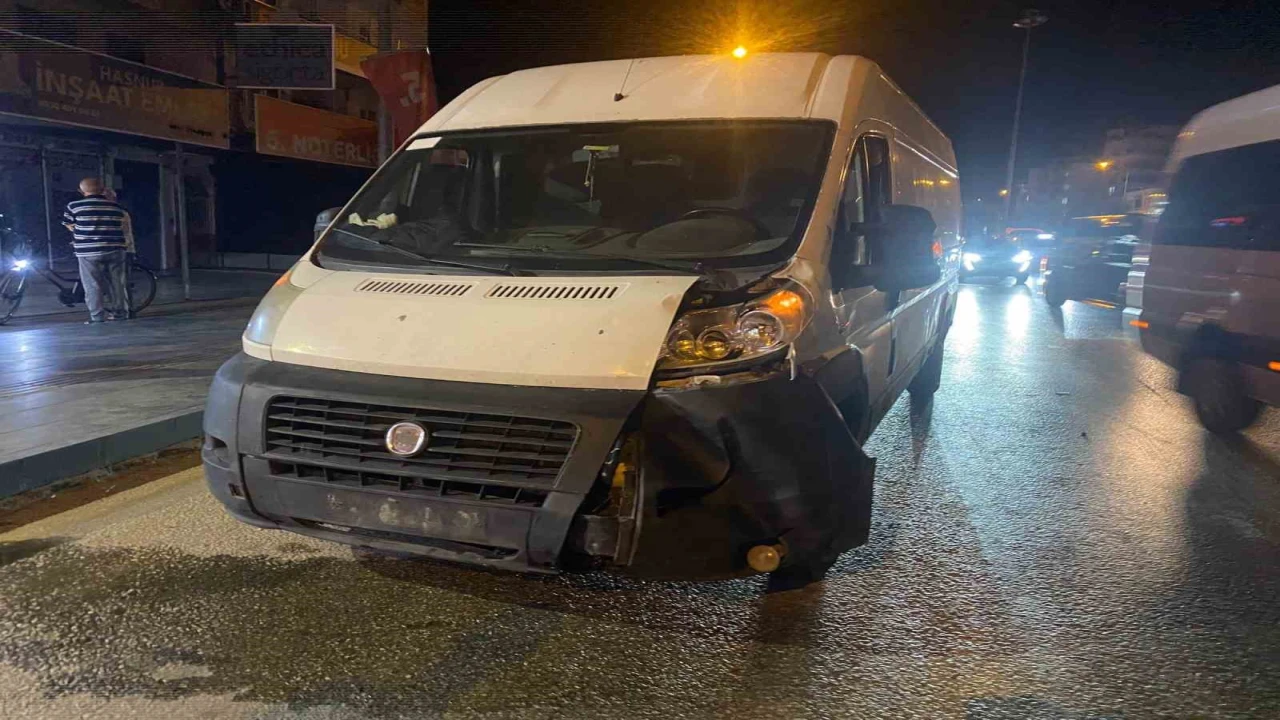 Antalyada minibüsün çarptığı çocuk hayatını kaybetti