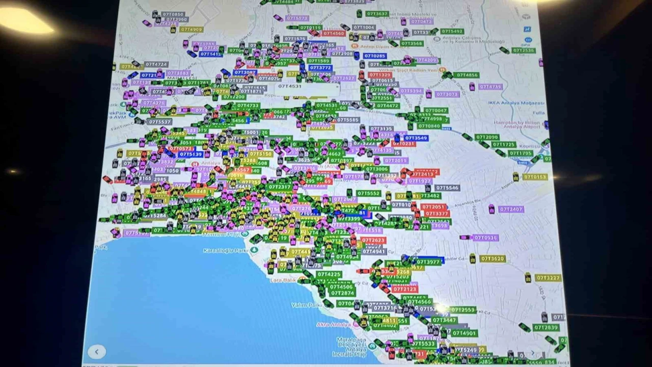 Antalyada taksilere panik butonu