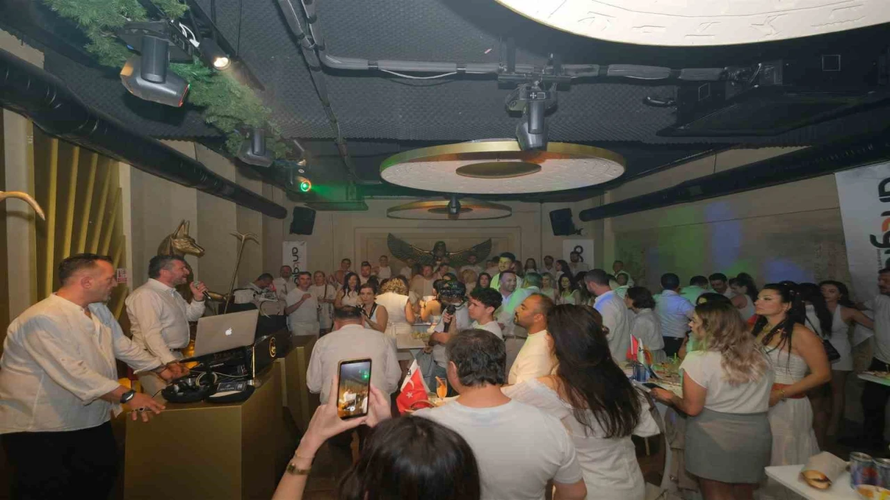 ANTGİADdan beyaz konseptli Yaza Merhaba partisi