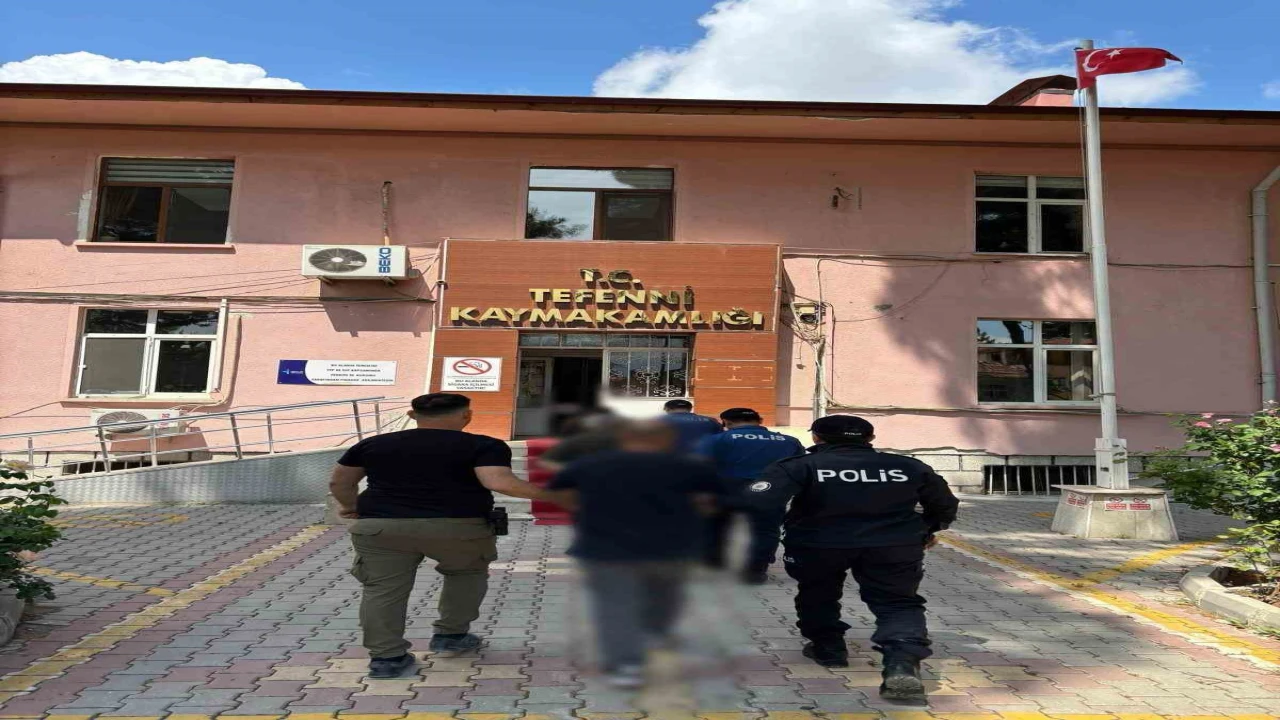 Burdurda 51 gram uyuşturucu ile yakalanan 2 kişi tutuklandı