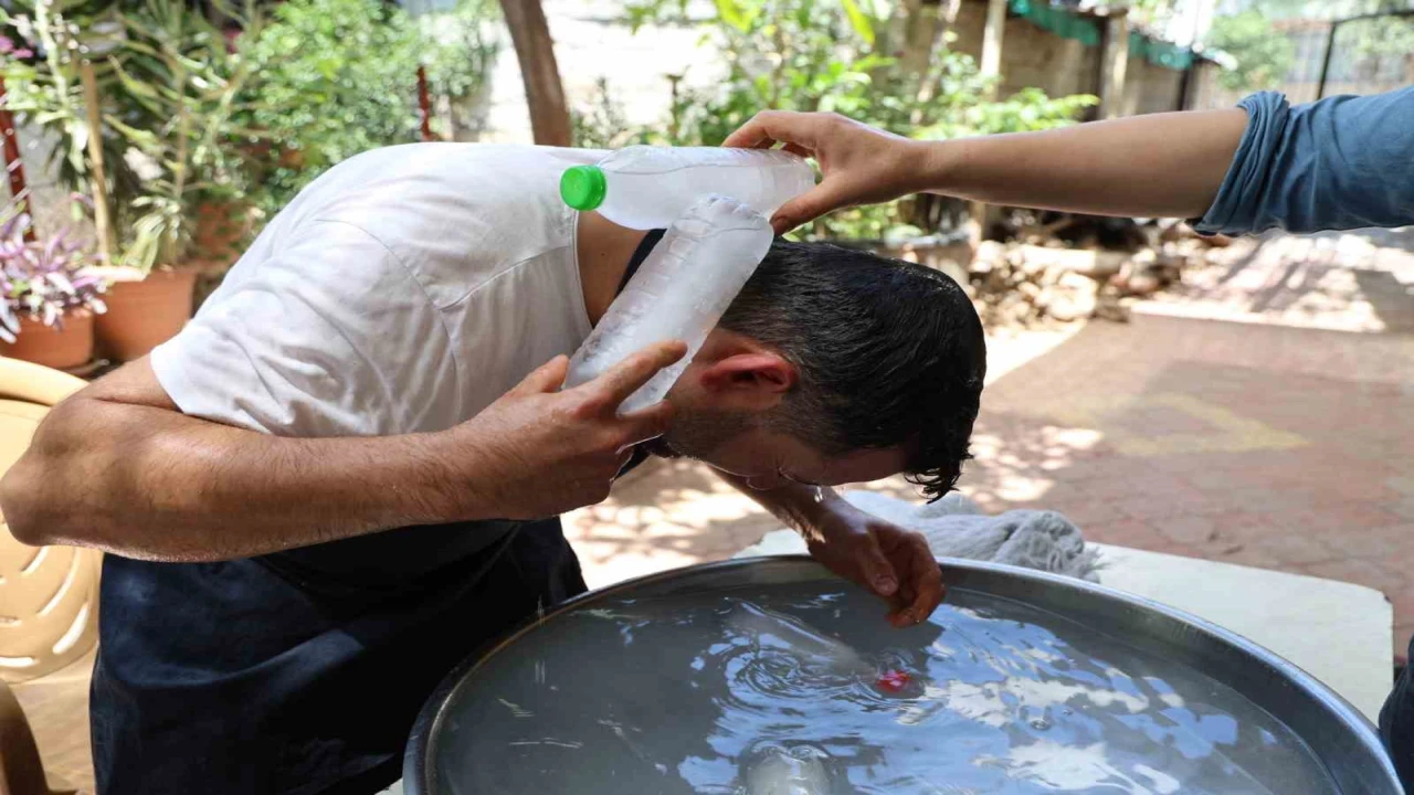 Buzlu suyla serinleme mevsimi geldi: Fırın ustalarının zorlu mesaisi