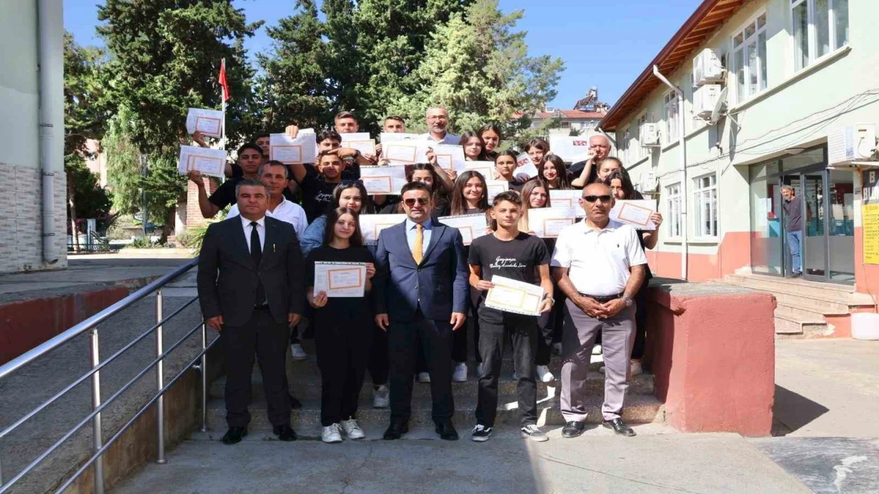 Gazipaşada 9 bin 239 öğrenci karne aldı