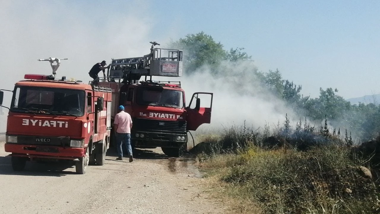 Gelendostta göl kenarında çıkan yangında 200 dönüm alan zarar gördü