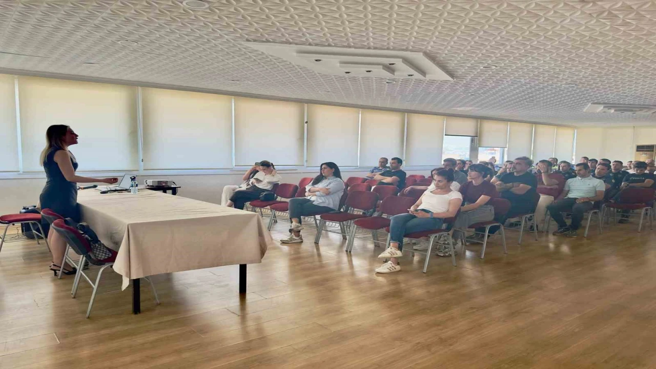 İskenderunda emniyet personeline özel sınav semineri