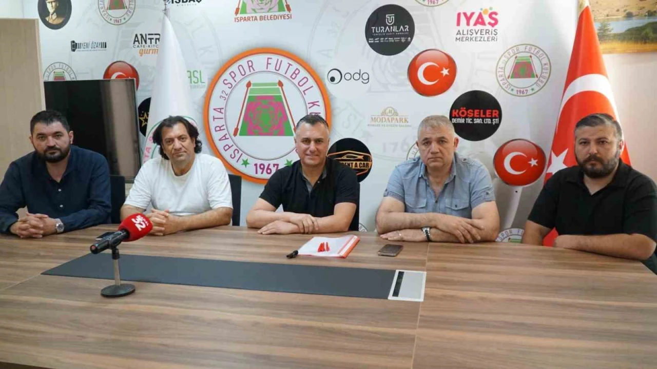 Isparta 32 Spor Bülent Akana emanet