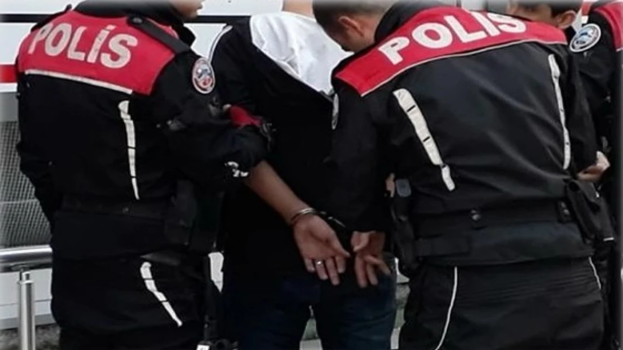 Ispartada dur ihtarına uymayan ehliyetsiz sürücü yakalandı