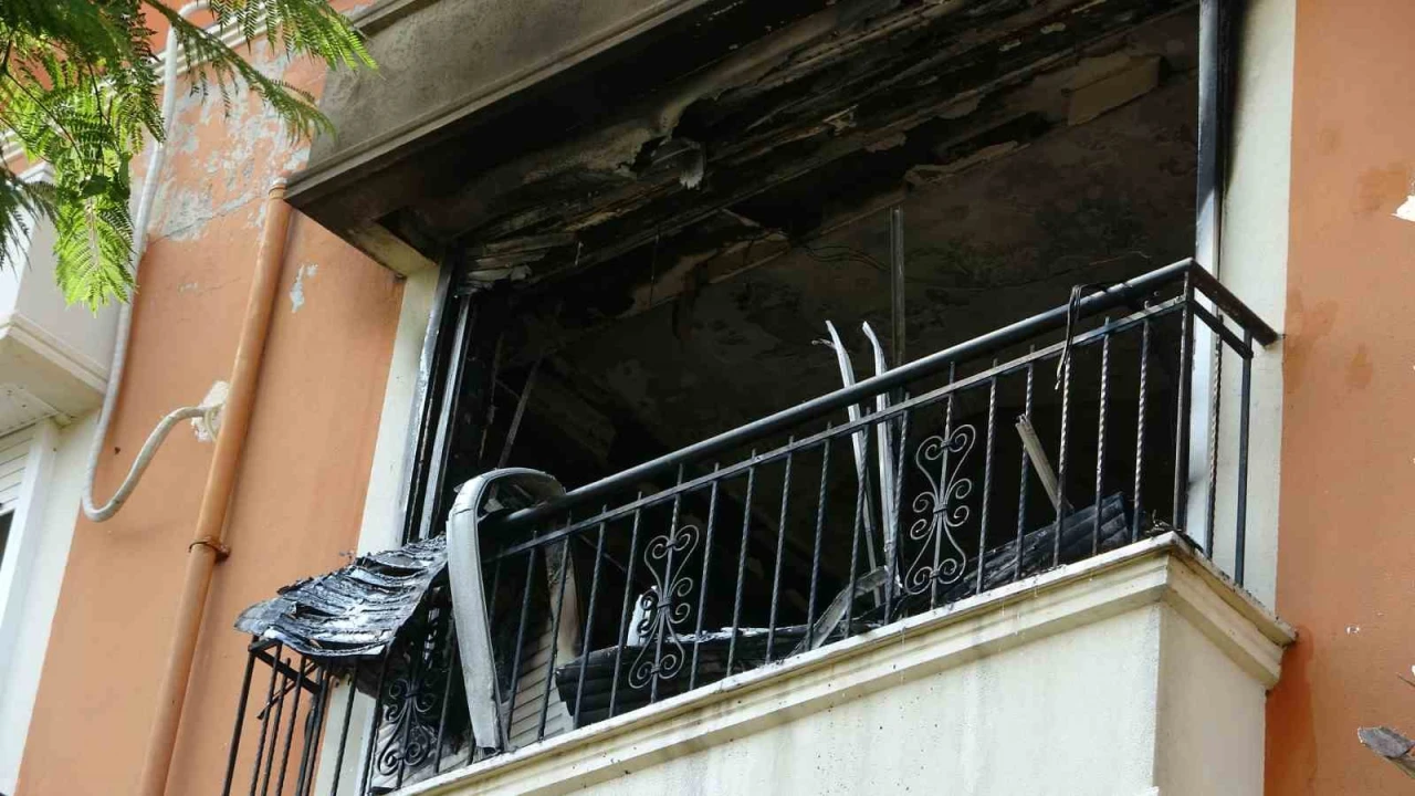 İsviçreden tatil için geldikleri evleri 1 saat sonra küle döndü