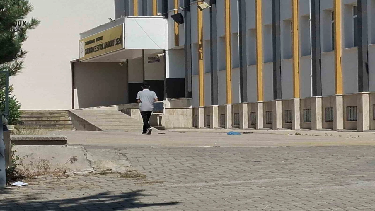 Kahramanmaraşta LGS maratonu: 14 bin 833 öğrenci sınava girdi