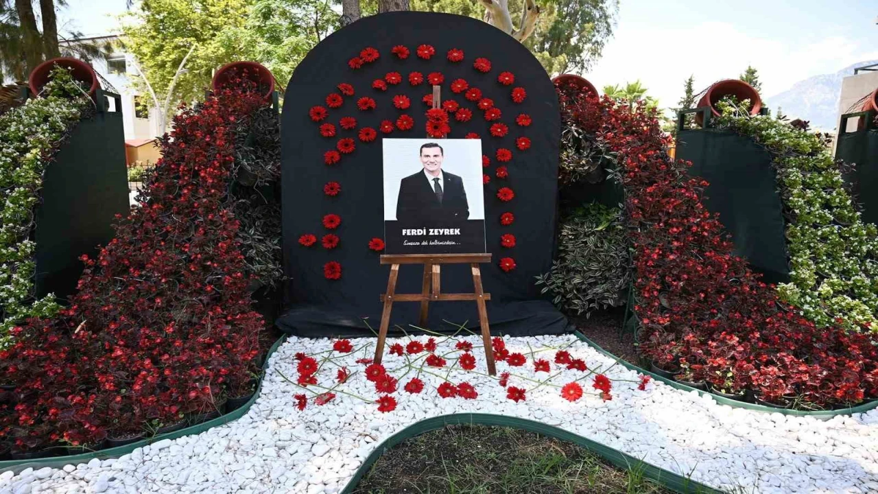 Kemerde Başkan Zeyrek için anma alanı oluşturuldu