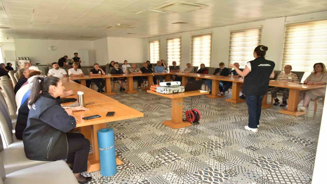 Kepezden Huzurevi sakinlerine afet bilinci eğitimi