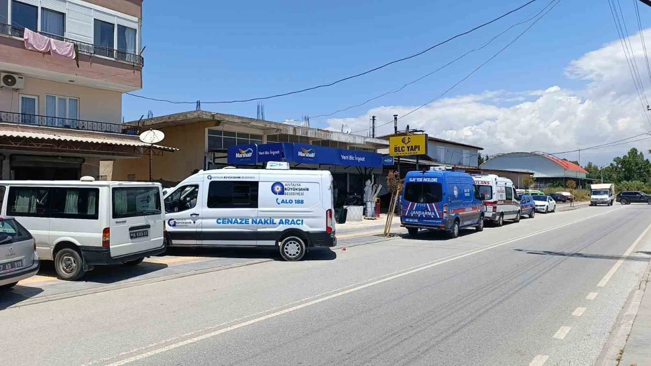 Manavgatta evinde ölü bulundu