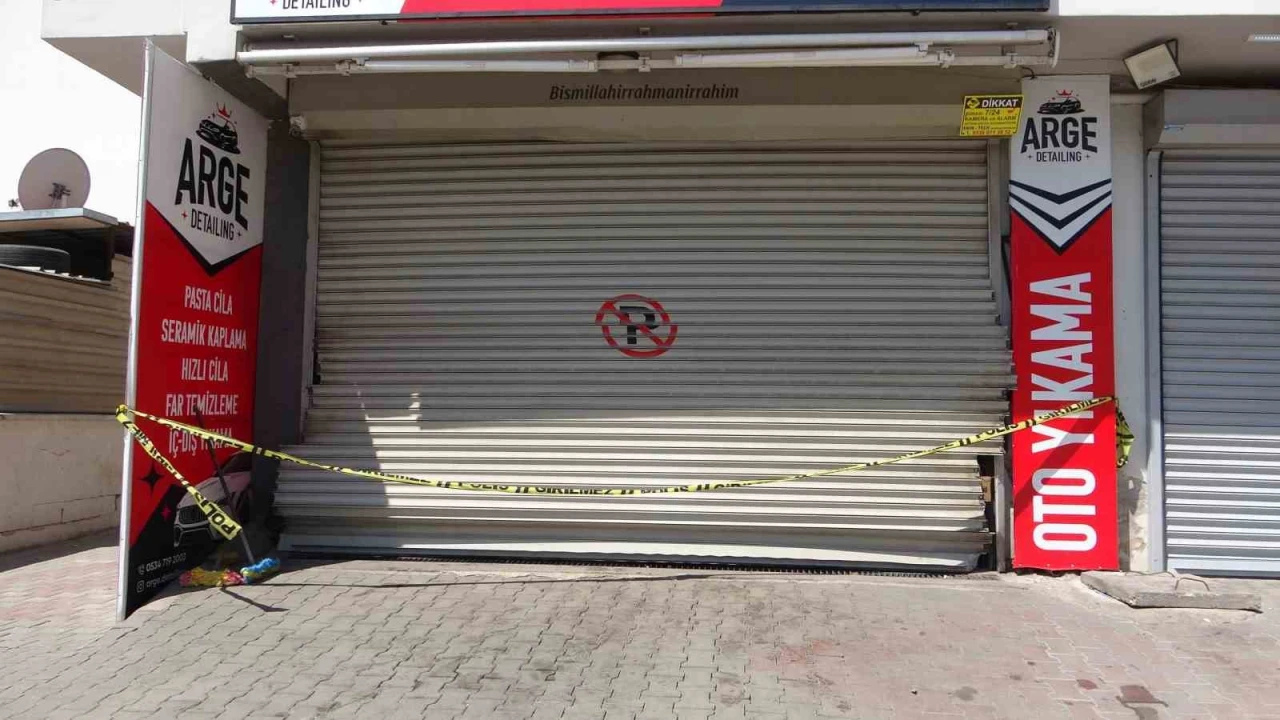 Mersinde 3 genç, oto yıkama dükkanında ölü bulundu