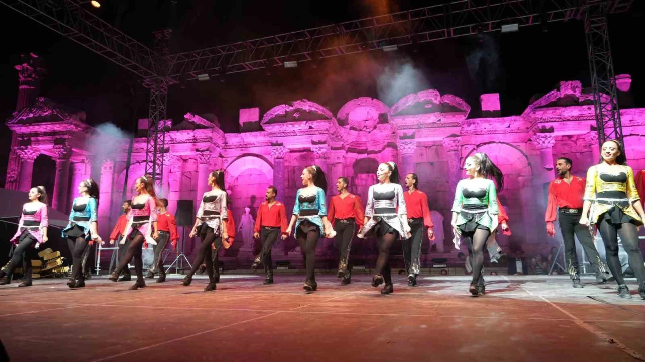 Sagalassosta tarih ve sanat buluştu, antik kentte ilk gece gösterisi yapıldı