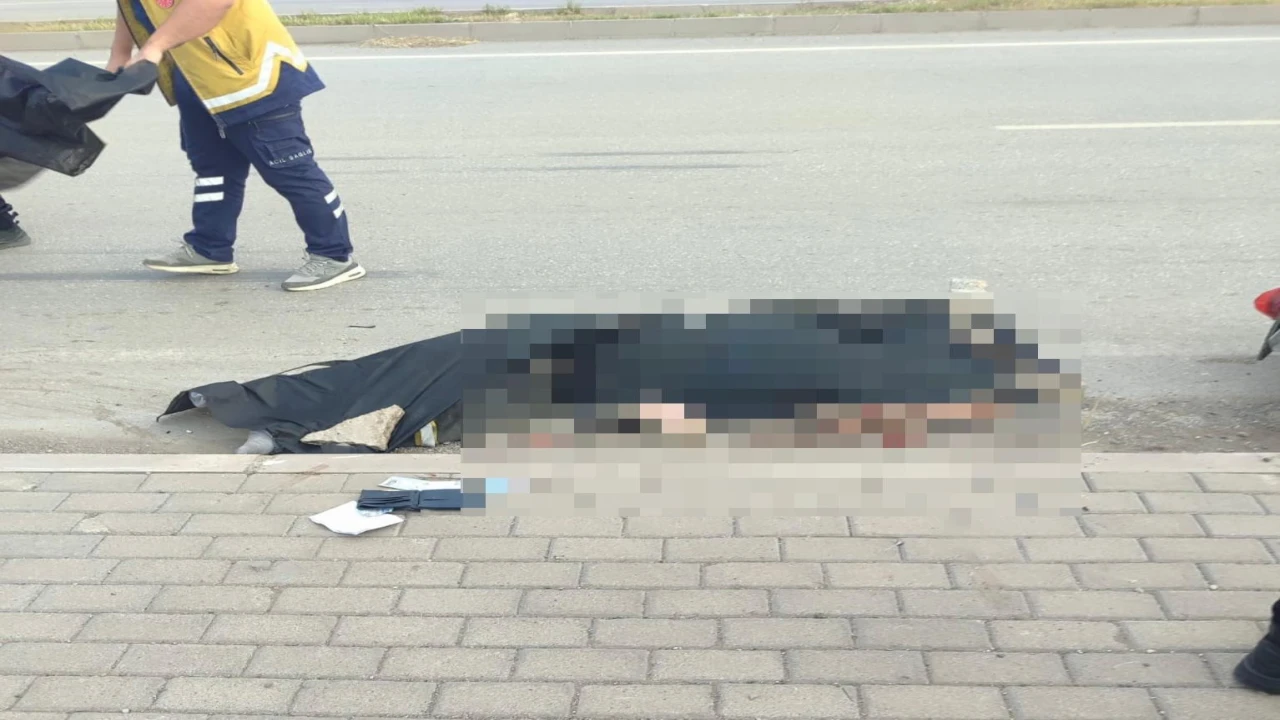 Tırla çarpışan motosikletin sürücüsü hayatını kaybetti