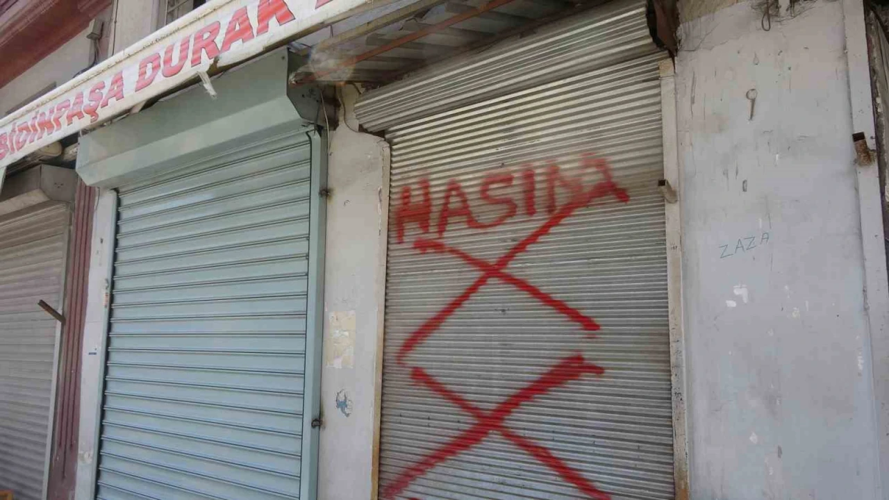 Adanada Hasım yazısını gören çaycı, dönerciyi vurdu