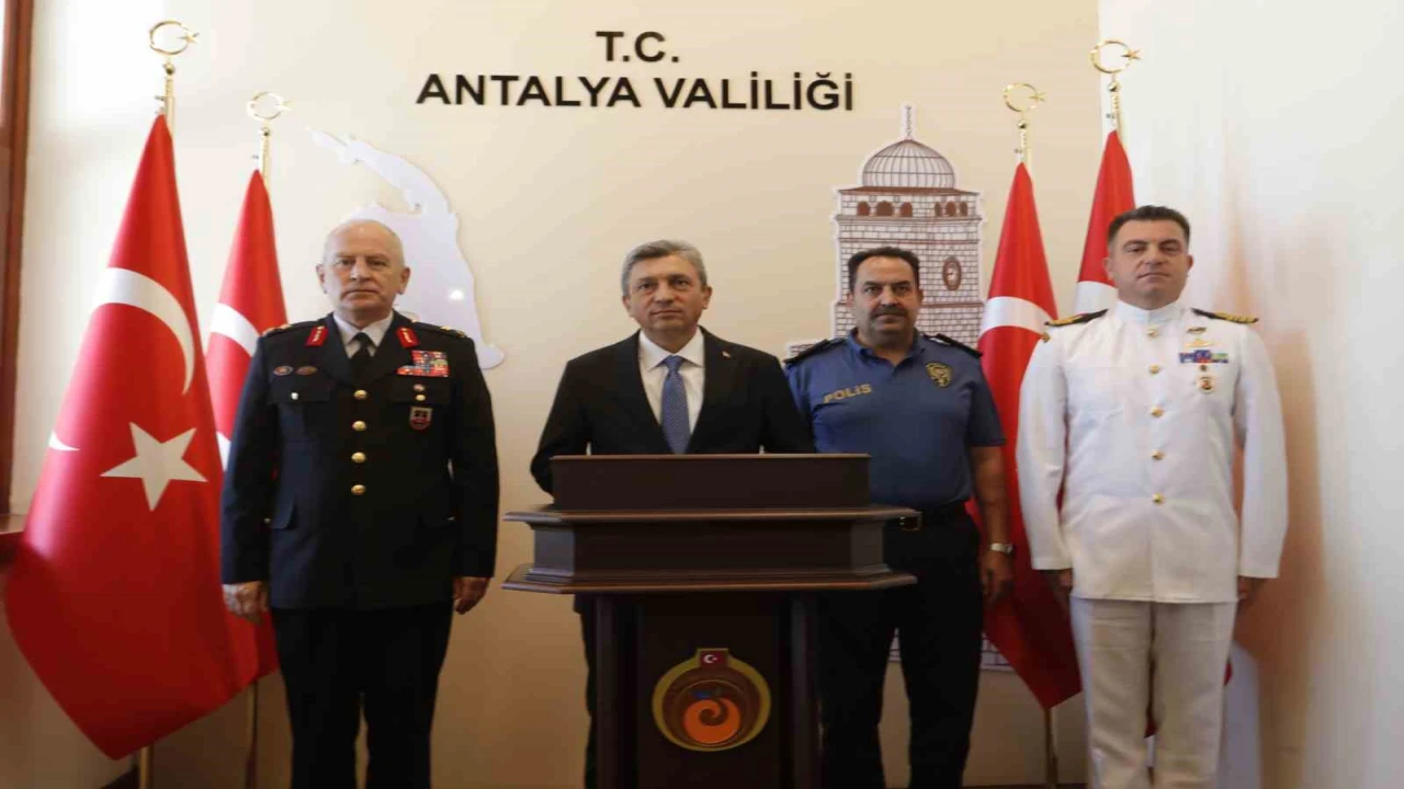 Antalya Valisi Şahin: Antalyada son bir haftada 37 yangın çıktı, 52 hektar alan yandı