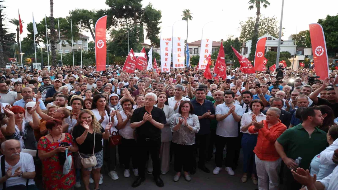 Antalyada Muhittin Böceke destek mitingi