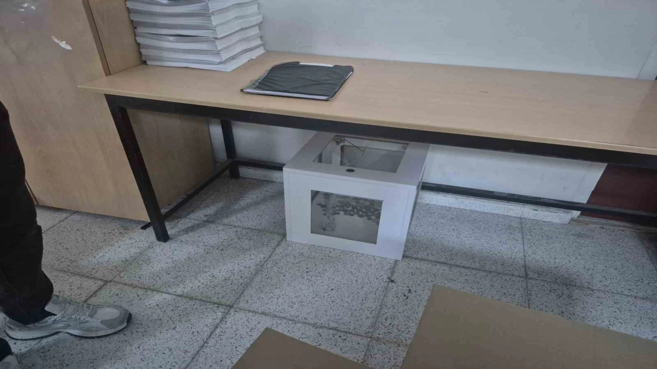 Bağış kumbarasını çalan zanlı serbest bırakıldı