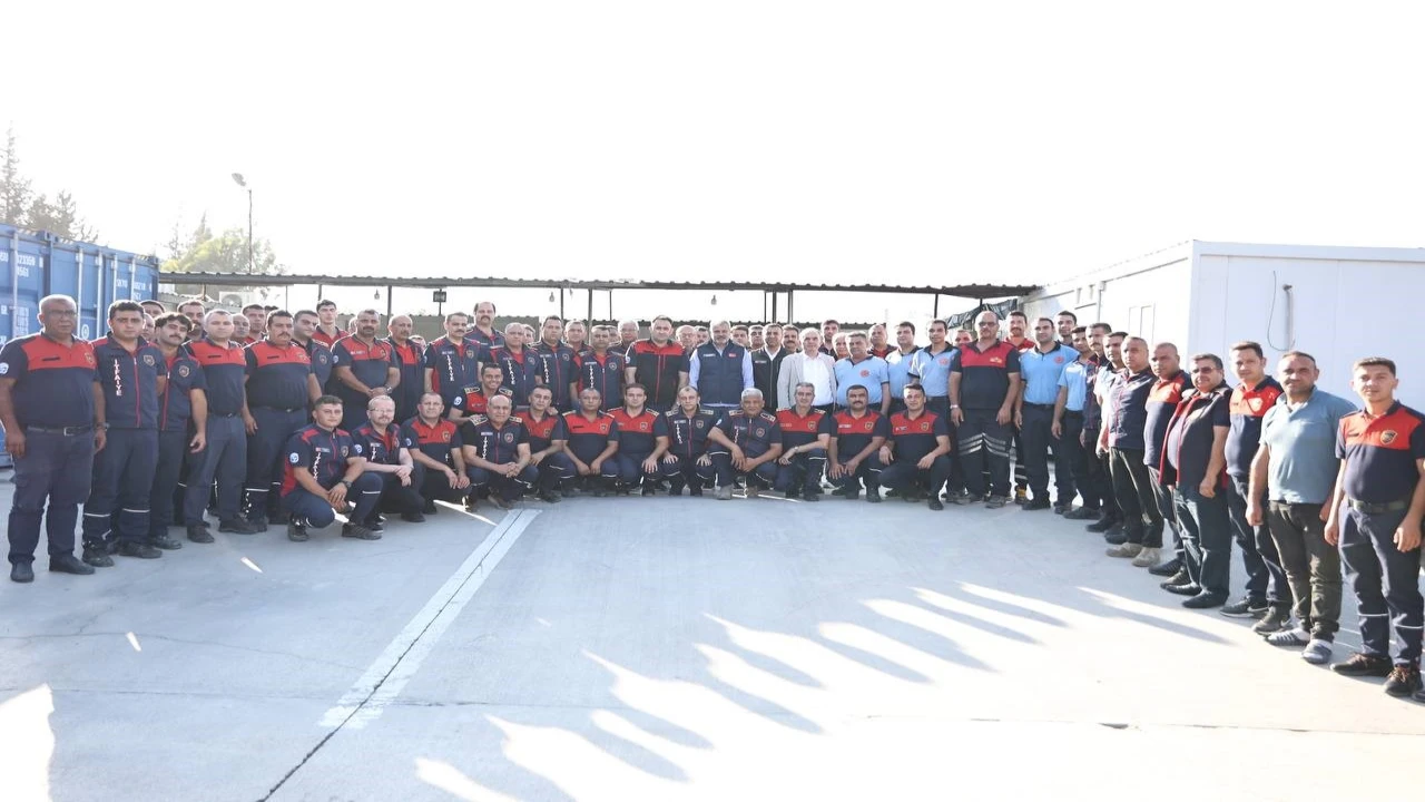 Başkan Öntürk, alevlere karşı saatlerce mücadele eden ateş savaşçılarını unutmadı