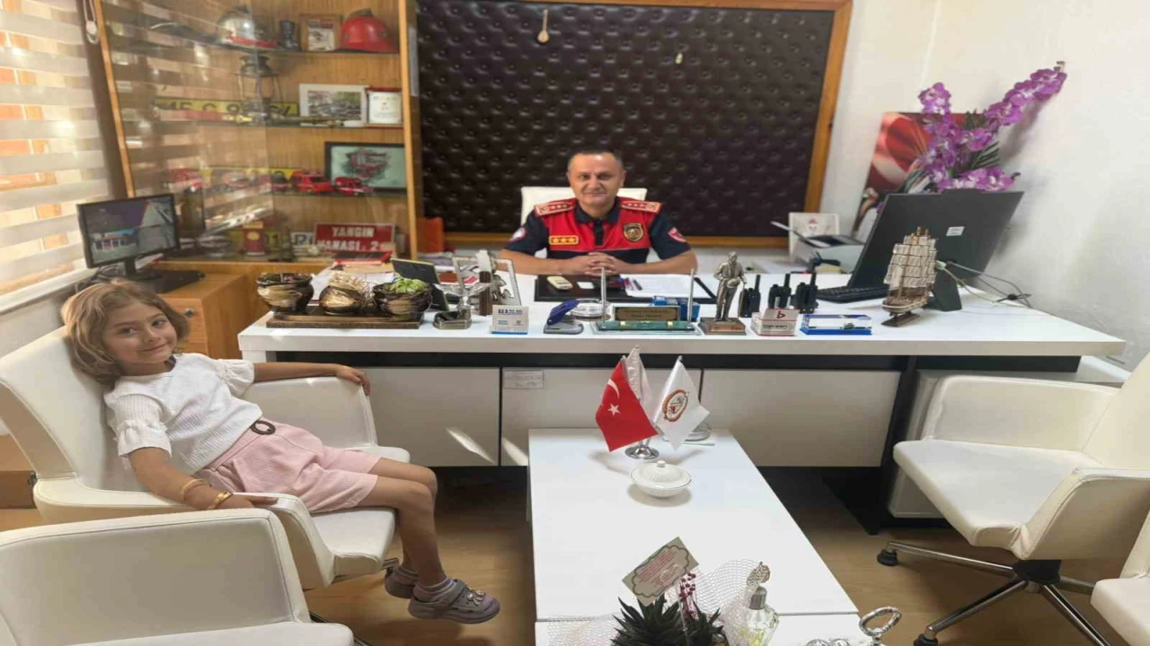 Burdurda 5 yaşındaki Aslının dikkati felaketi önledi: 3 ev kül olurken daha büyük bir yangın engellendi