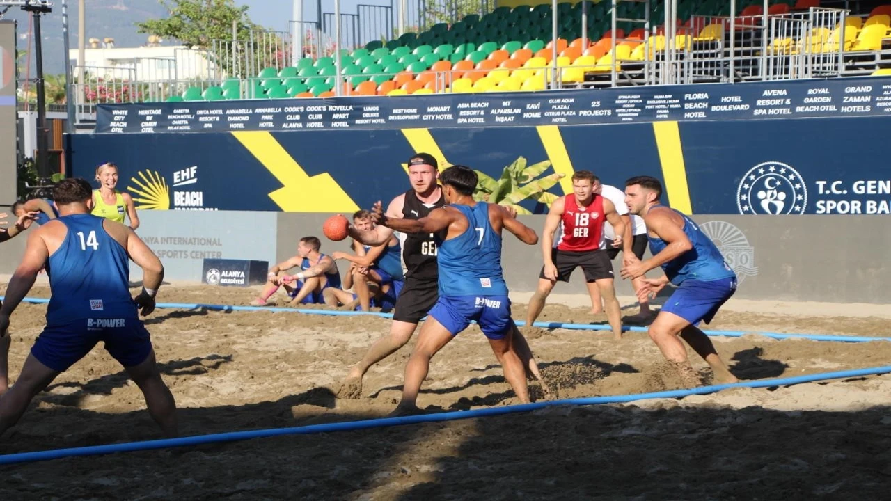 EHF Avrupa Plaj Hentbolu Şampiyonasında final heyecanı yaklaşıyor