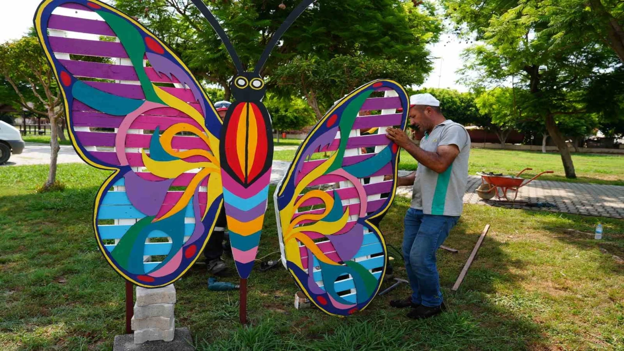Erdemlide atık malzemelerle park ve bahçelere estetik dokunuş
