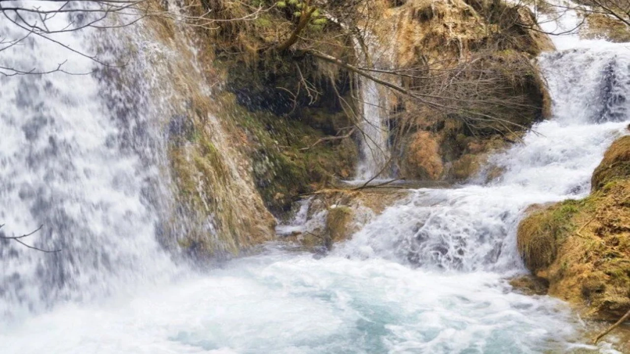 Göksunun saklı cenneti: Hacıkodal Kocabor Şelalesi