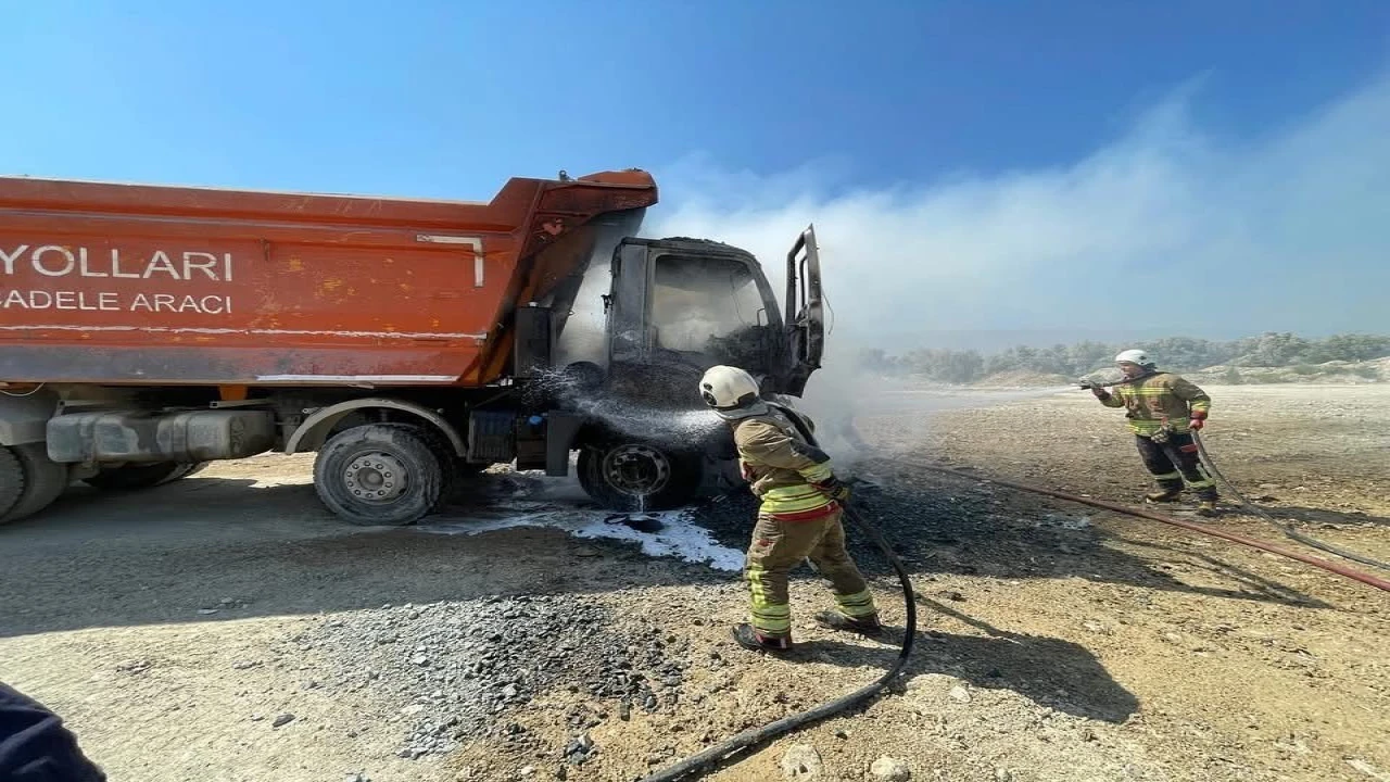 Hatayda ağır tonajlı kamyonda çıkan yangın söndürüldü
