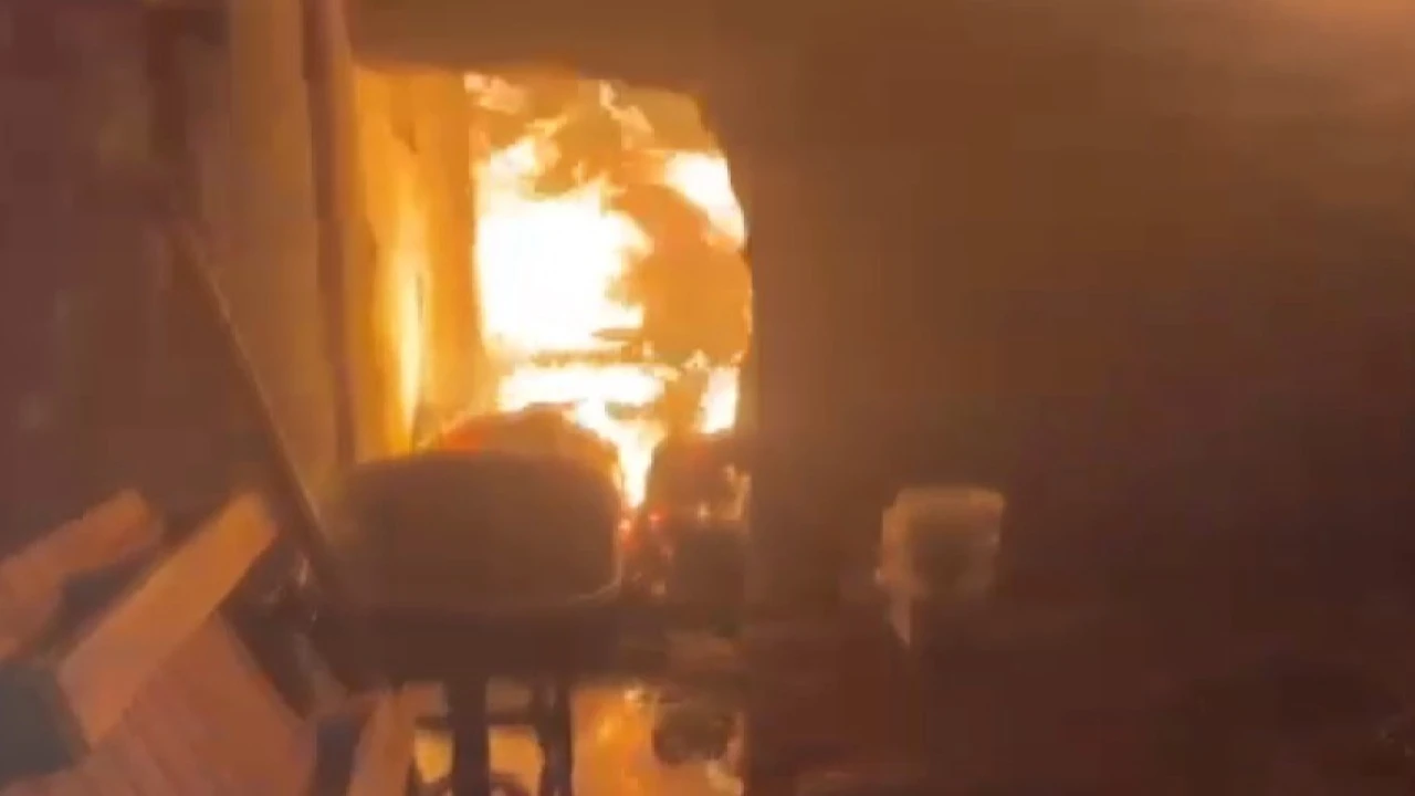 Kahramanmaraşta ahır yangını, 2 hayvan telef oldu