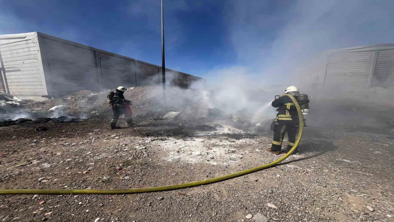 Kahramanmaraşta atık yangını