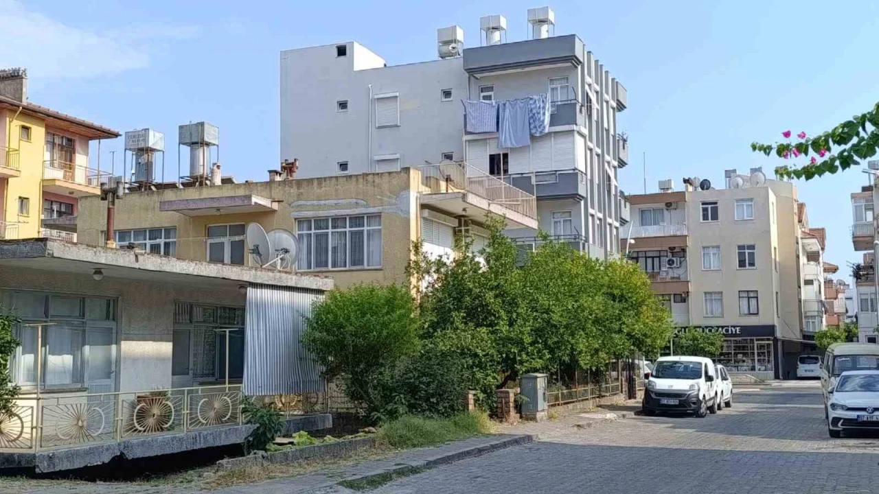 Kız kardeşi tarafından evinde ölü halde bulundu