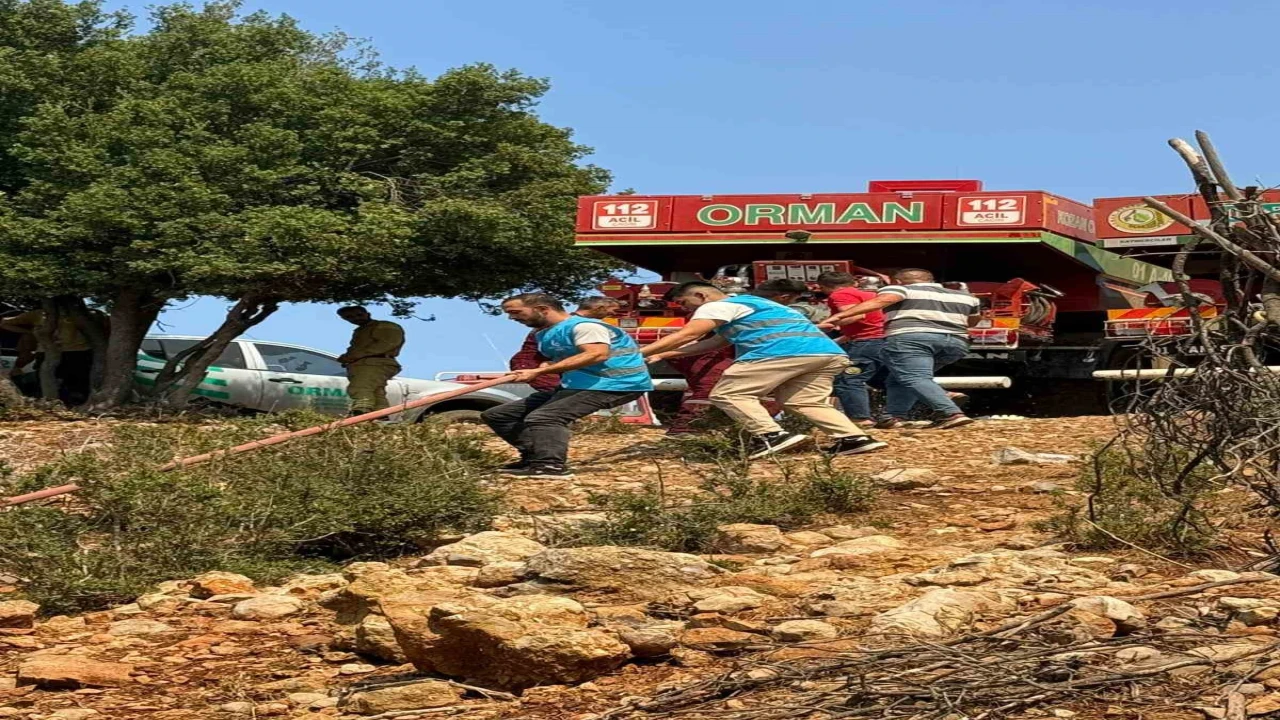 Kozandaki orman yangınına müdahale sürüyor